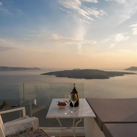 Deep Blue * Fira (Santorini)