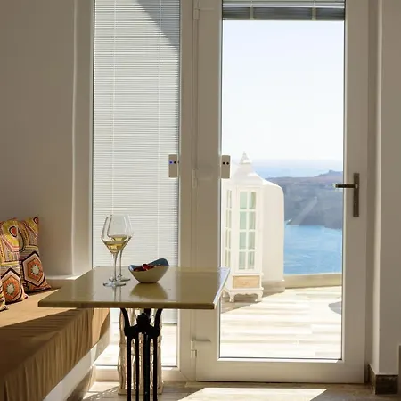 Villa Deep Blue Fira (Santorini)